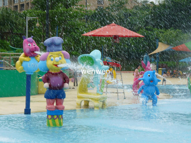 Lustiger Kinderwasser-Spielplatz-multi Farbkarikatur-Mann-Spritzen-Wasser-Pool-Spielwaren